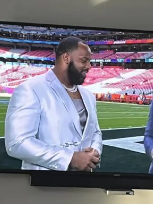 Fletcher Cox Super Bowl Gray Outfit